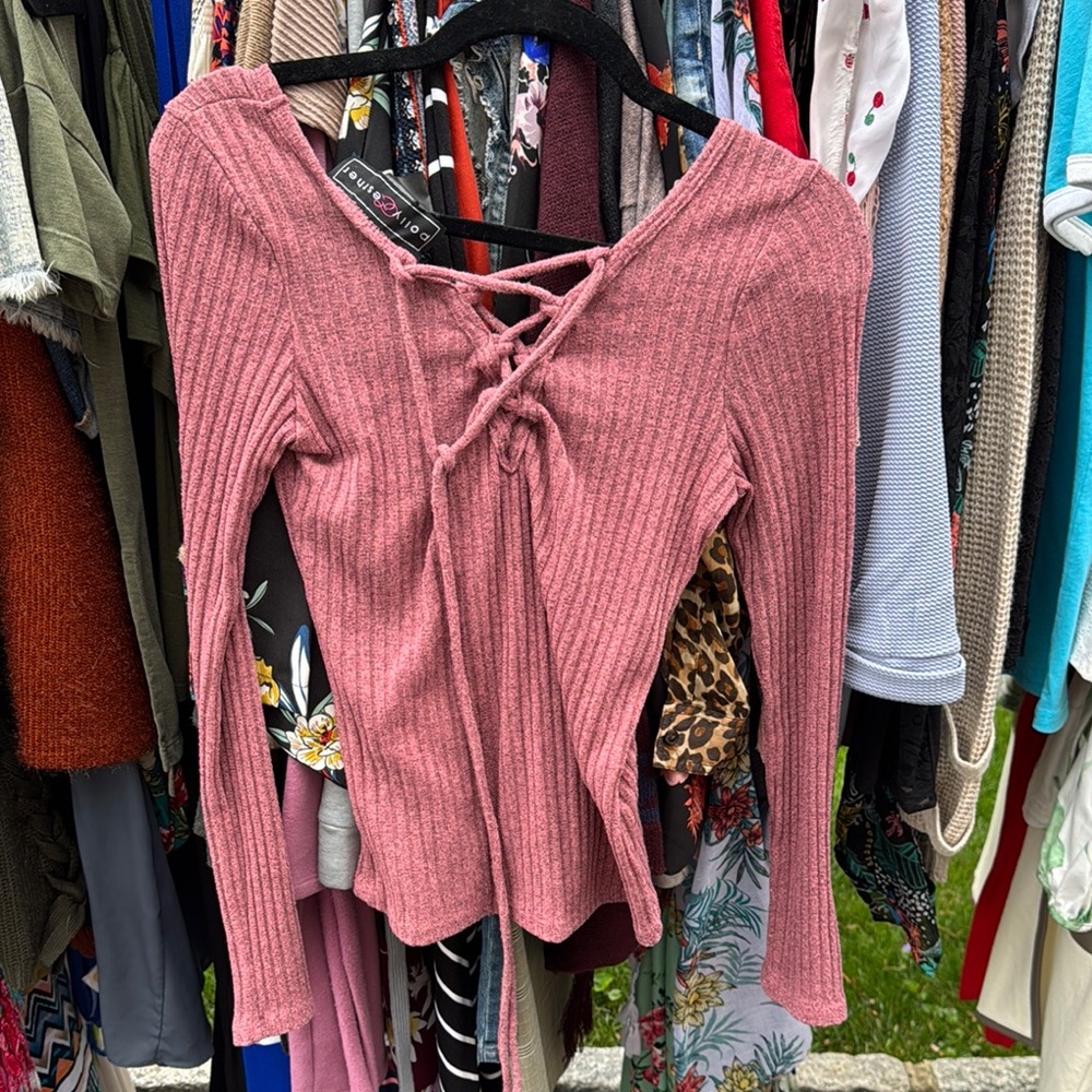 Women's Pink Ribbed Top - Picture 2 of 2